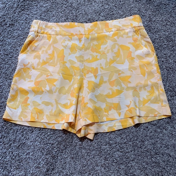 Nine West Mid Rise Pull On Soft Shorts - Picture 2 of 6